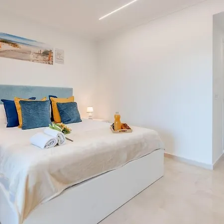 Luxury Penthouse Mountain Sea Views Puerto Banus Apartamento