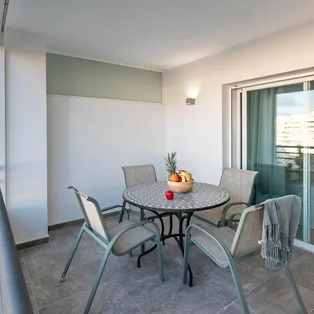Apartamento Luxury Penthouse Mountain Sea Views Puerto Banus *